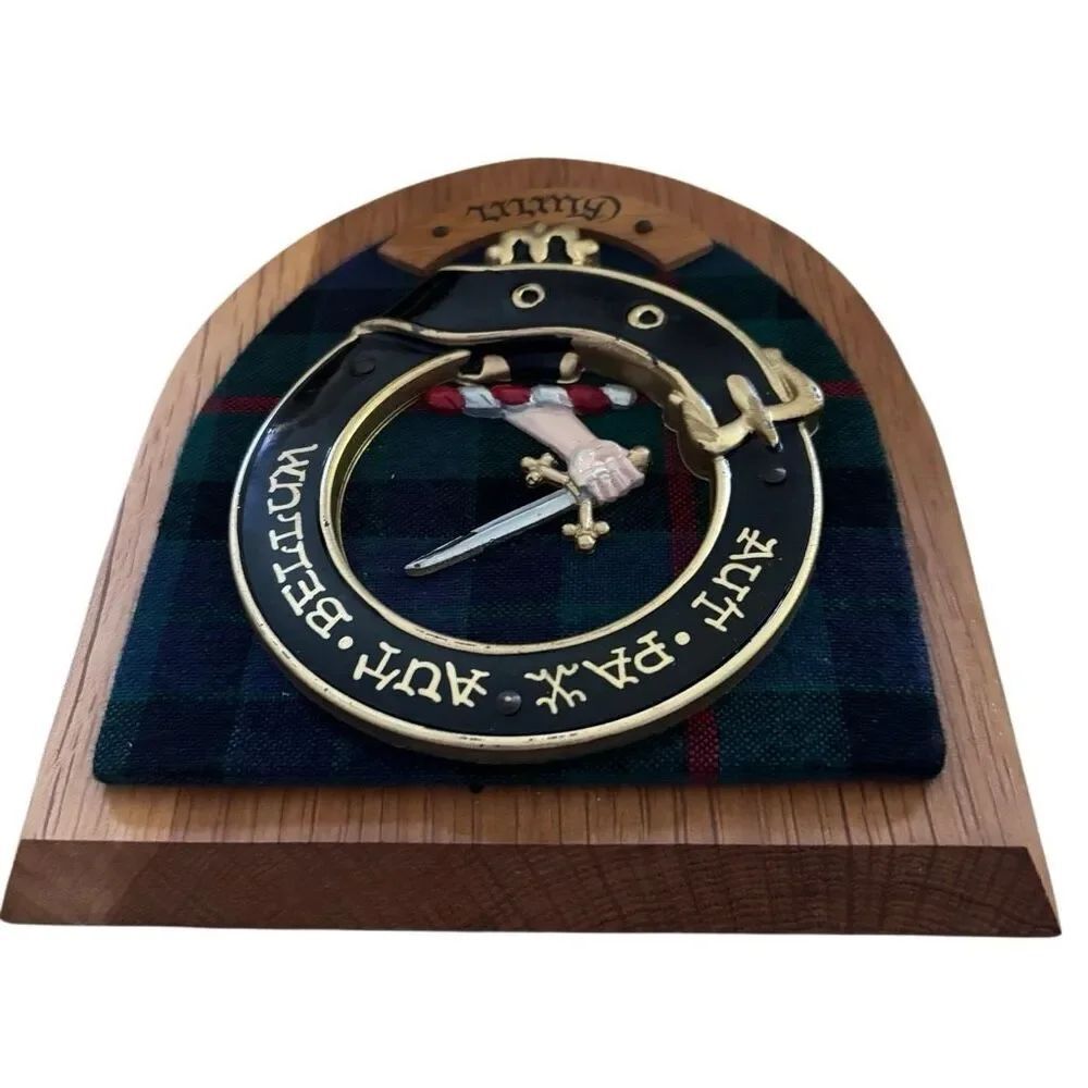 Vintage Gunn Clan Crest Wall Plaque 7” x 8” Made In Scotland - Picture 3 of 5